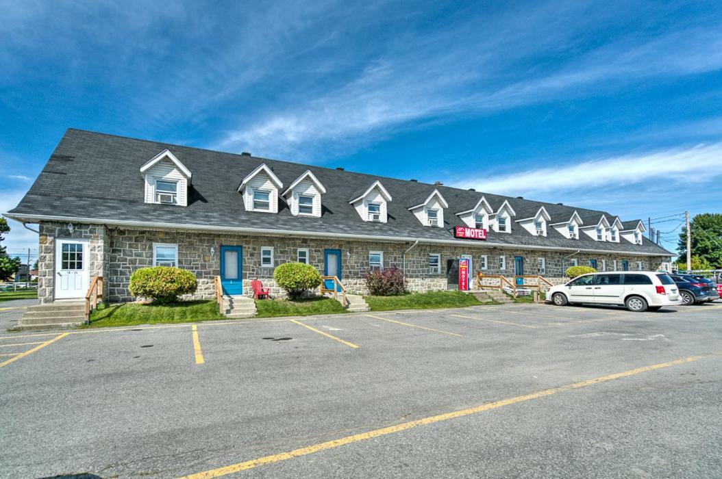 Motel Grande Ile Salaberry-de-Valleyfield Exterior foto